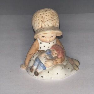Holly Hobbie: Girl With Rag Doll - Miniature Classic Figure